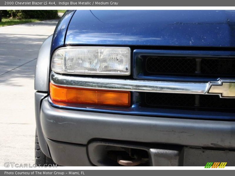 Indigo Blue Metallic / Medium Gray 2000 Chevrolet Blazer LS 4x4