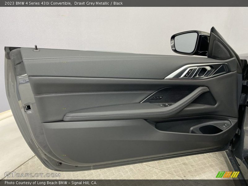 Door Panel of 2023 4 Series 430i Convertible