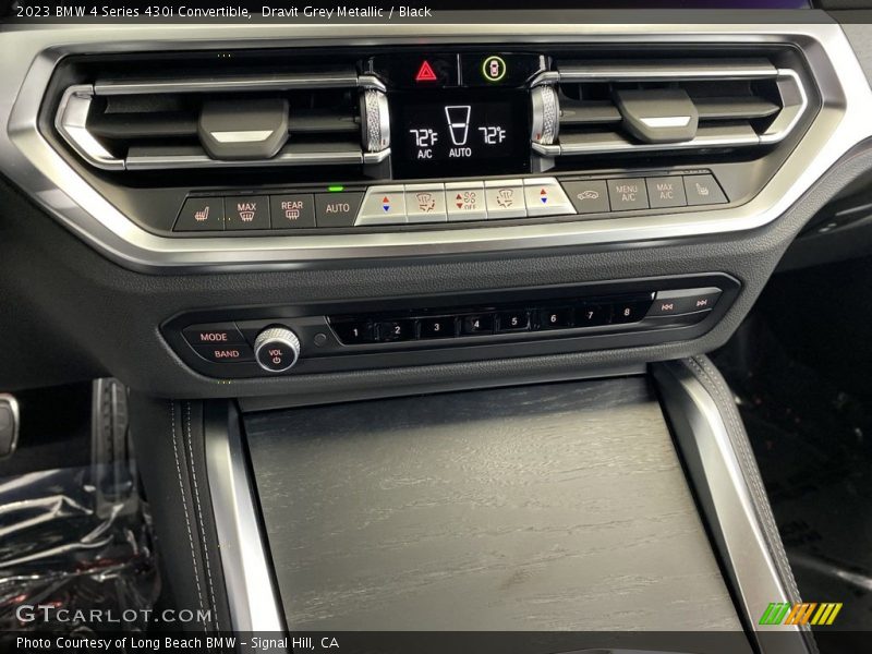 Controls of 2023 4 Series 430i Convertible