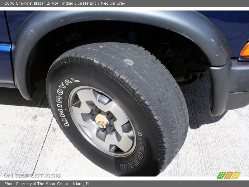 Indigo Blue Metallic / Medium Gray 2000 Chevrolet Blazer LS 4x4