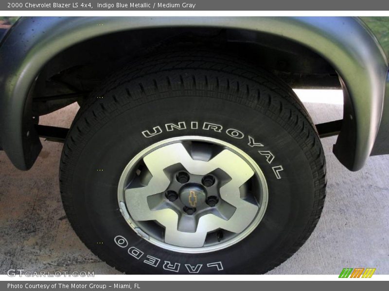 Indigo Blue Metallic / Medium Gray 2000 Chevrolet Blazer LS 4x4