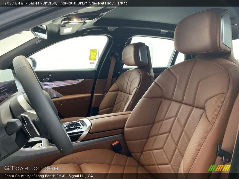 Front Seat of 2023 i7 Series xDrive60