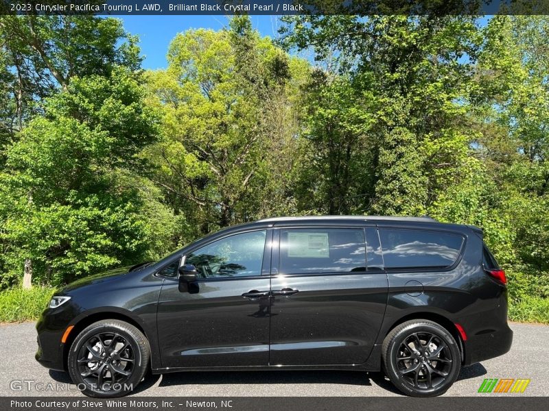  2023 Pacifica Touring L AWD Brilliant Black Crystal Pearl