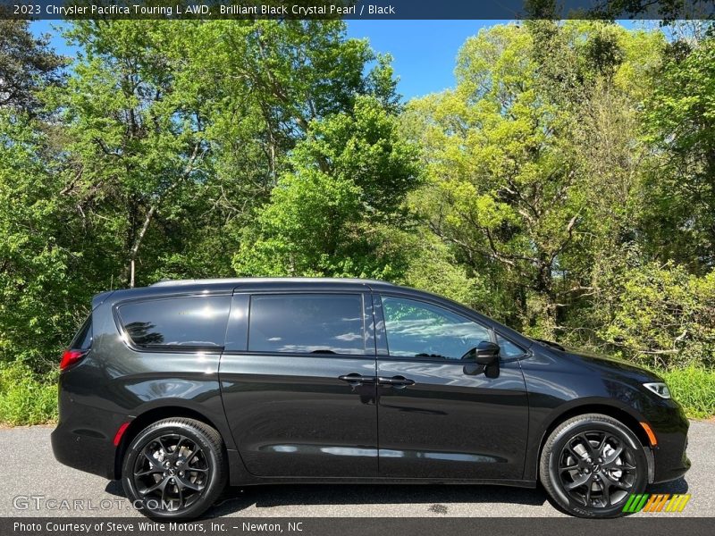  2023 Pacifica Touring L AWD Brilliant Black Crystal Pearl