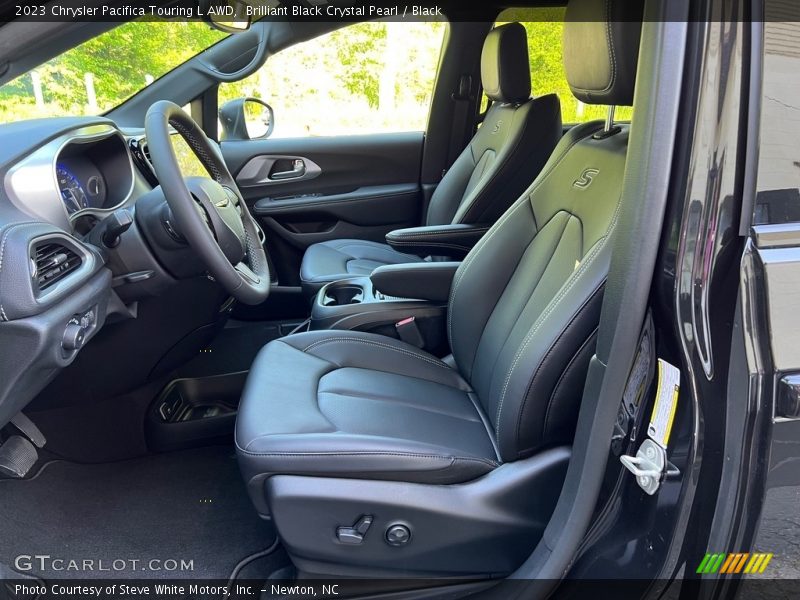 Front Seat of 2023 Pacifica Touring L AWD