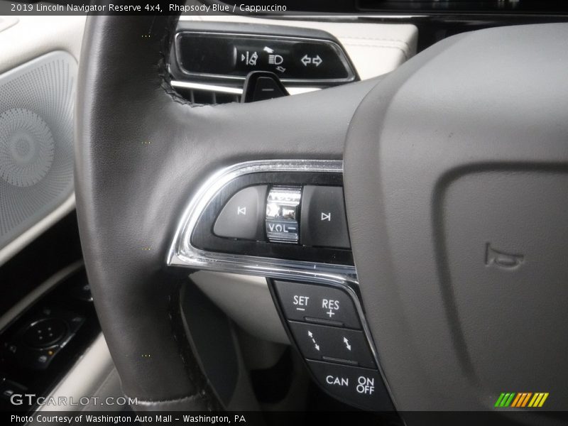  2019 Navigator Reserve 4x4 Steering Wheel