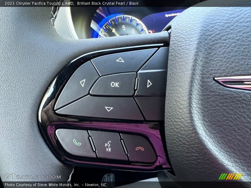  2023 Pacifica Touring L AWD Steering Wheel