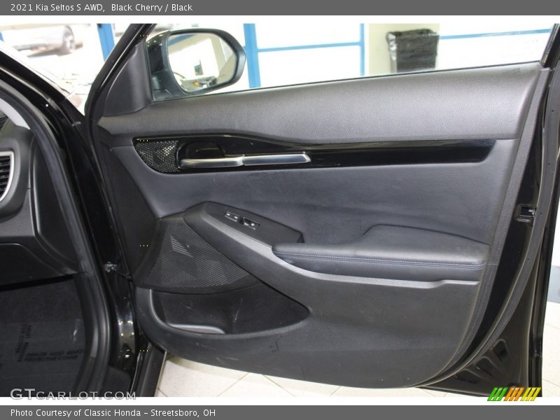 Black Cherry / Black 2021 Kia Seltos S AWD