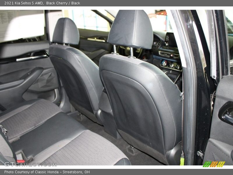 Black Cherry / Black 2021 Kia Seltos S AWD