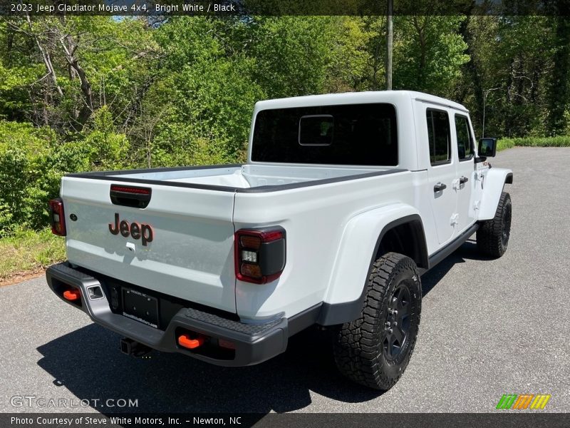 Bright White / Black 2023 Jeep Gladiator Mojave 4x4
