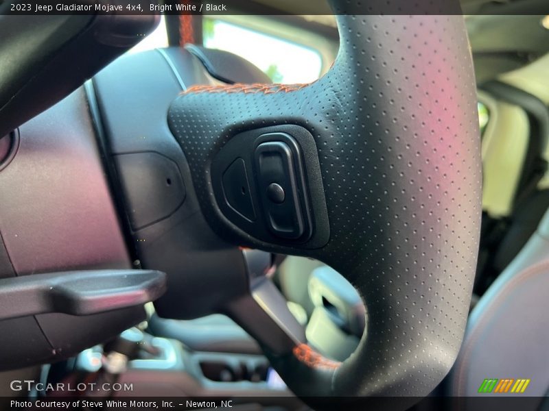 Bright White / Black 2023 Jeep Gladiator Mojave 4x4