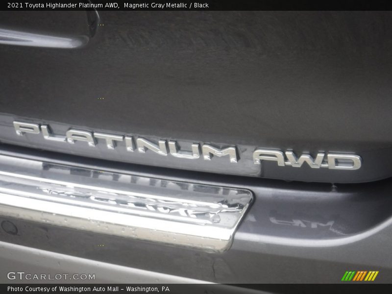 Magnetic Gray Metallic / Black 2021 Toyota Highlander Platinum AWD