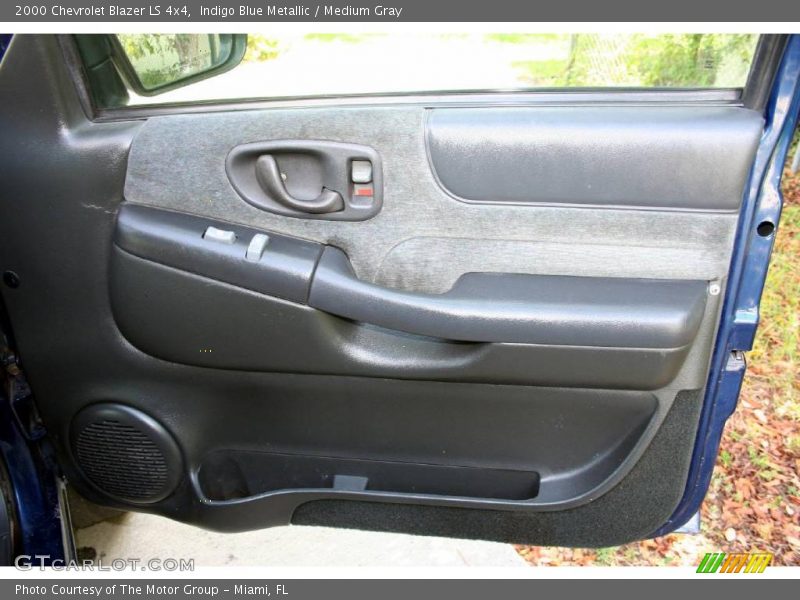 Indigo Blue Metallic / Medium Gray 2000 Chevrolet Blazer LS 4x4