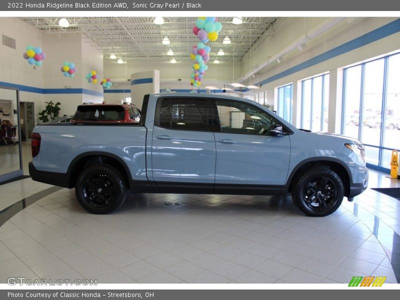  2022 Ridgeline Black Edition AWD Sonic Gray Pearl