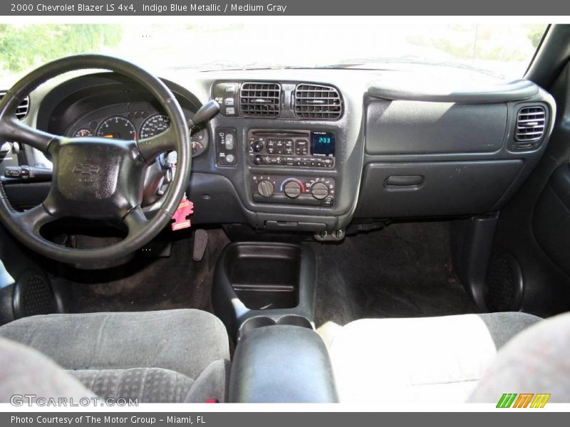 Indigo Blue Metallic / Medium Gray 2000 Chevrolet Blazer LS 4x4