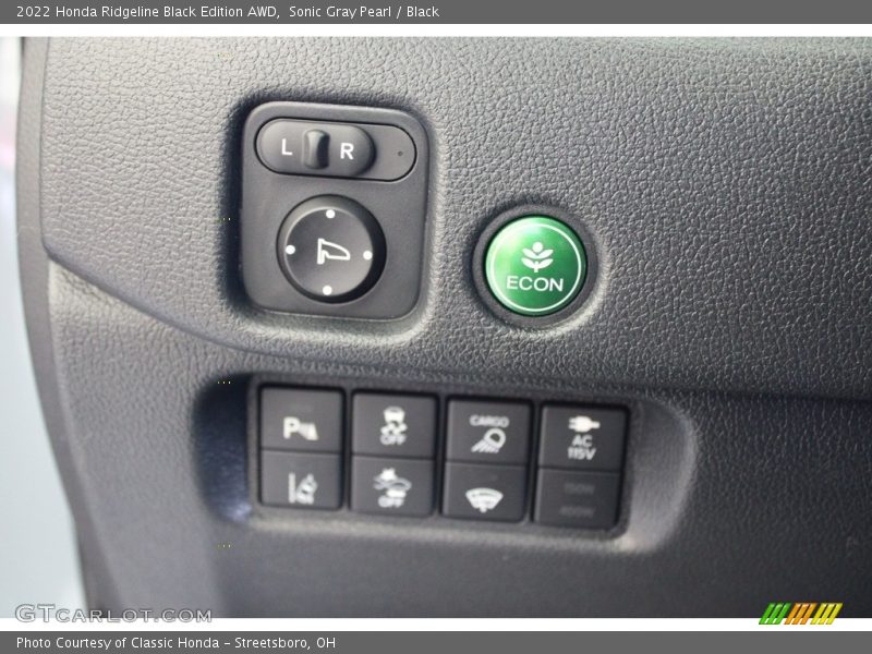 Controls of 2022 Ridgeline Black Edition AWD
