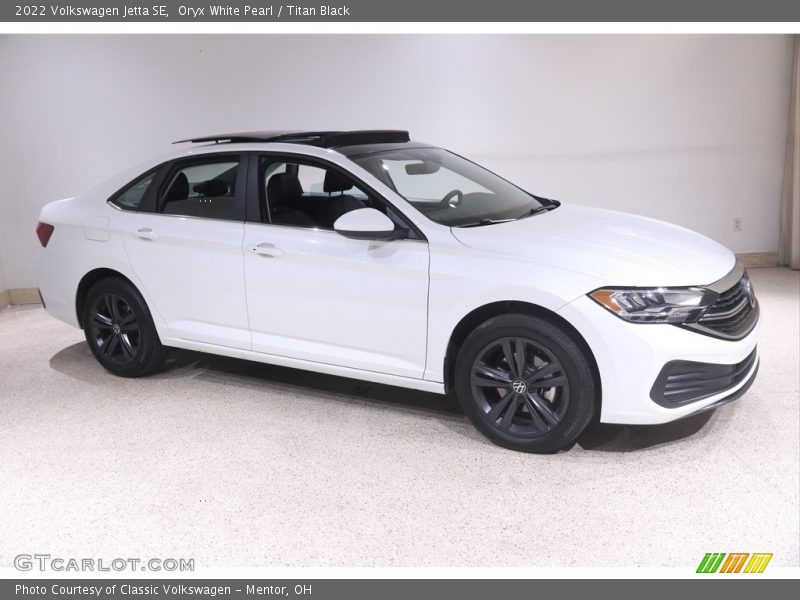  2022 Jetta SE Oryx White Pearl