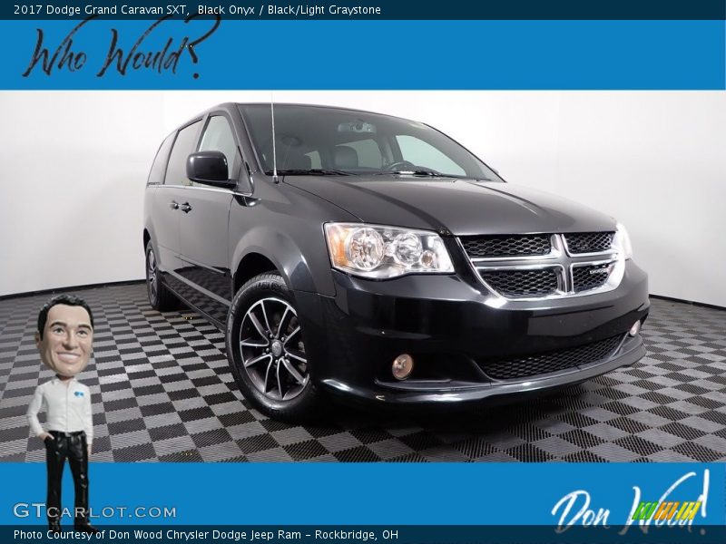 Black Onyx / Black/Light Graystone 2017 Dodge Grand Caravan SXT