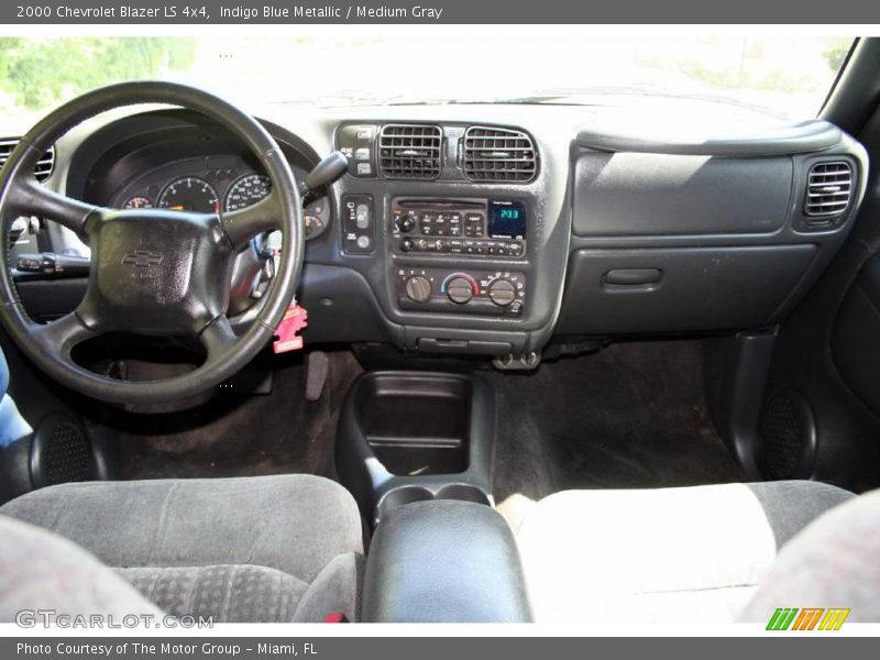 Indigo Blue Metallic / Medium Gray 2000 Chevrolet Blazer LS 4x4