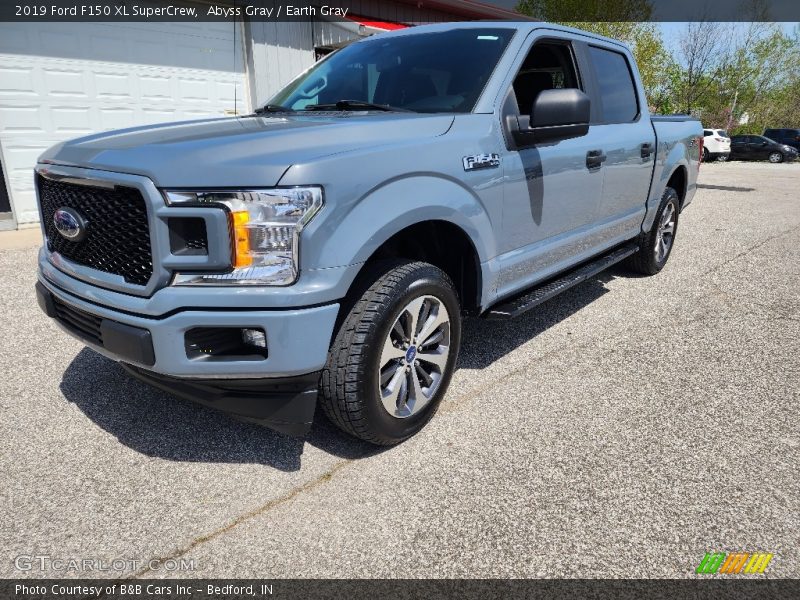 Front 3/4 View of 2019 F150 XL SuperCrew