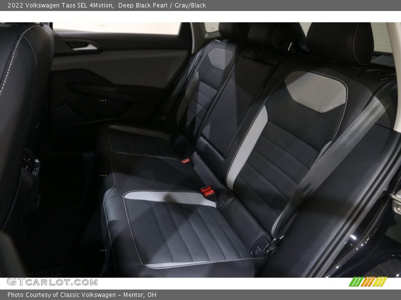 Rear Seat of 2022 Taos SEL 4Motion