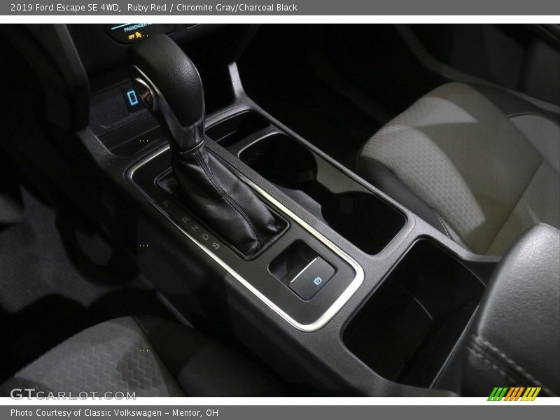 Ruby Red / Chromite Gray/Charcoal Black 2019 Ford Escape SE 4WD