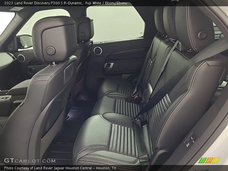 Fuji White / Ebony/Ebony 2023 Land Rover Discovery P300 S R-Dynamic