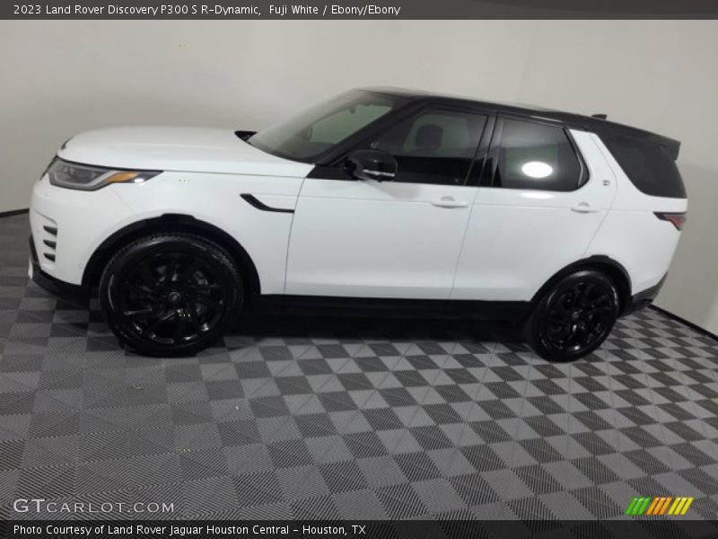 Fuji White / Ebony/Ebony 2023 Land Rover Discovery P300 S R-Dynamic