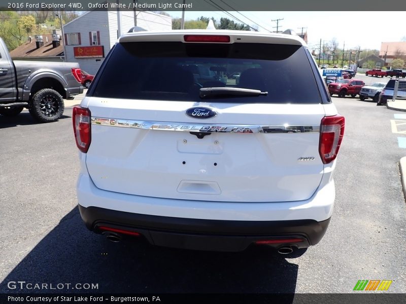 Oxford White / Medium Light Camel 2016 Ford Explorer 4WD