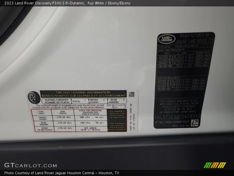 Fuji White / Ebony/Ebony 2023 Land Rover Discovery P300 S R-Dynamic