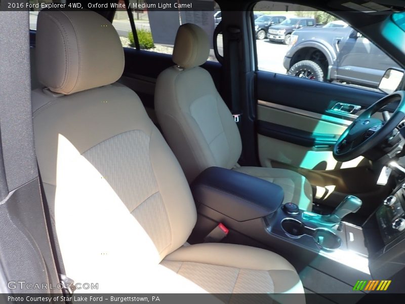 Oxford White / Medium Light Camel 2016 Ford Explorer 4WD