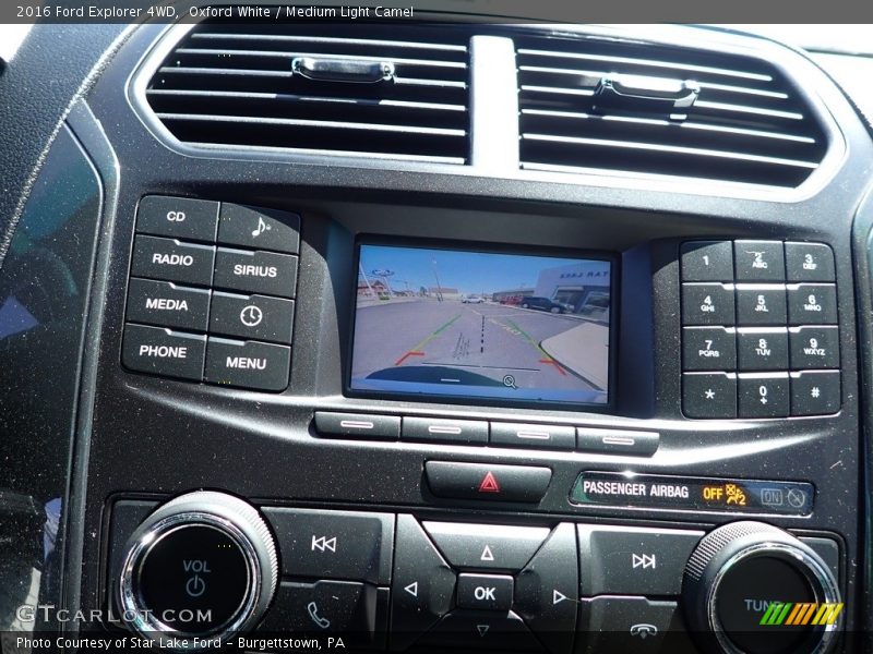Oxford White / Medium Light Camel 2016 Ford Explorer 4WD