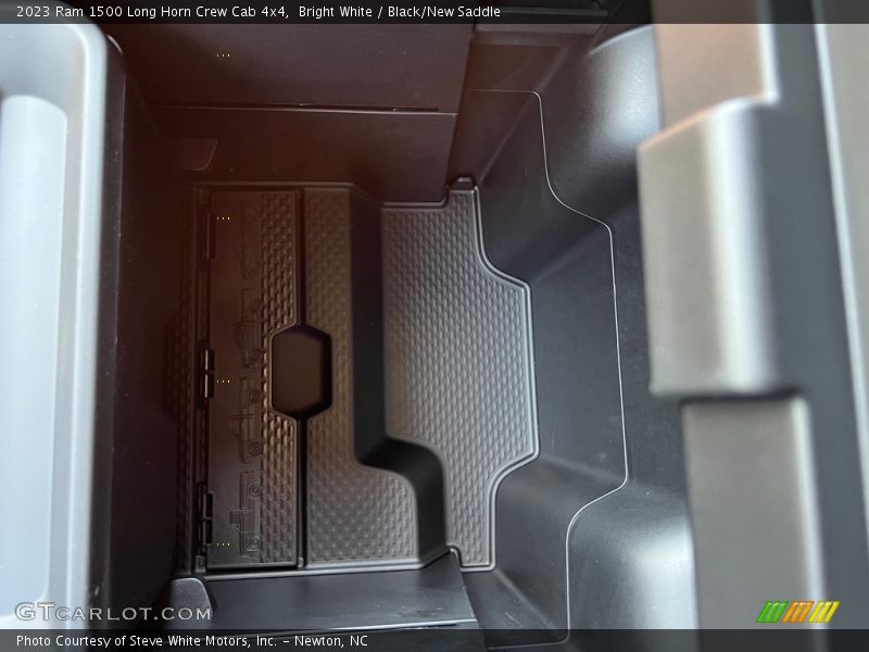 Bright White / Black/New Saddle 2023 Ram 1500 Long Horn Crew Cab 4x4