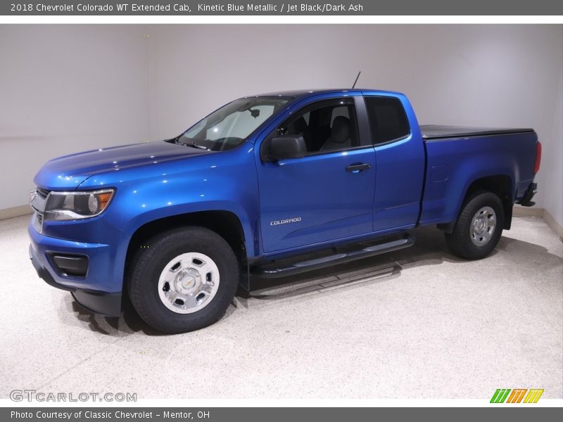Front 3/4 View of 2018 Colorado WT Extended Cab