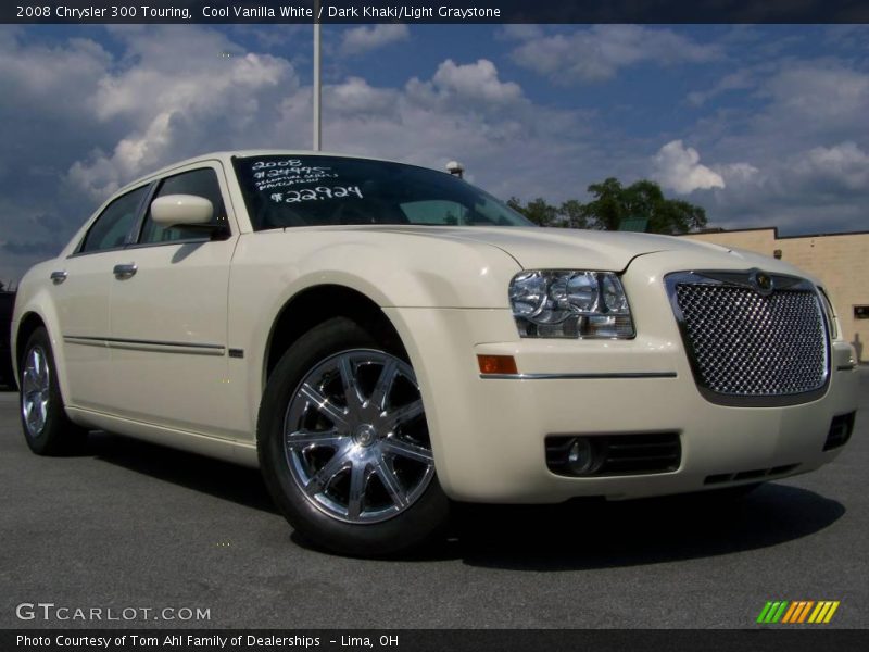Cool Vanilla White / Dark Khaki/Light Graystone 2008 Chrysler 300 Touring
