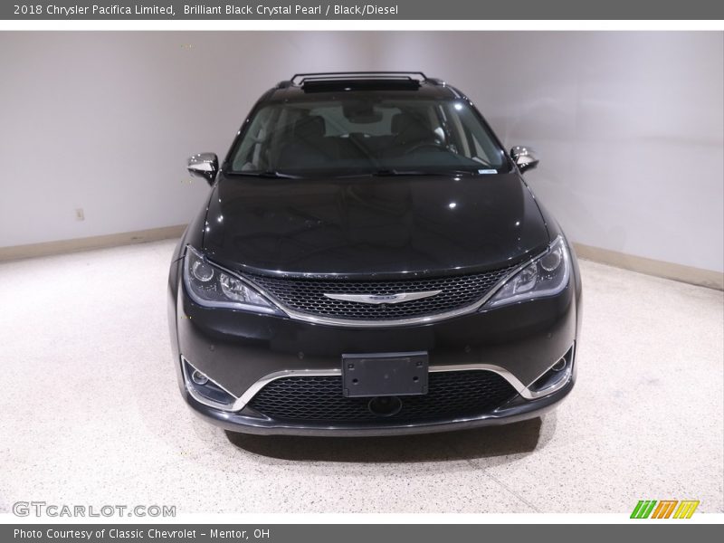 Brilliant Black Crystal Pearl / Black/Diesel 2018 Chrysler Pacifica Limited