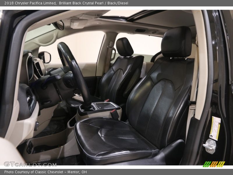 Brilliant Black Crystal Pearl / Black/Diesel 2018 Chrysler Pacifica Limited