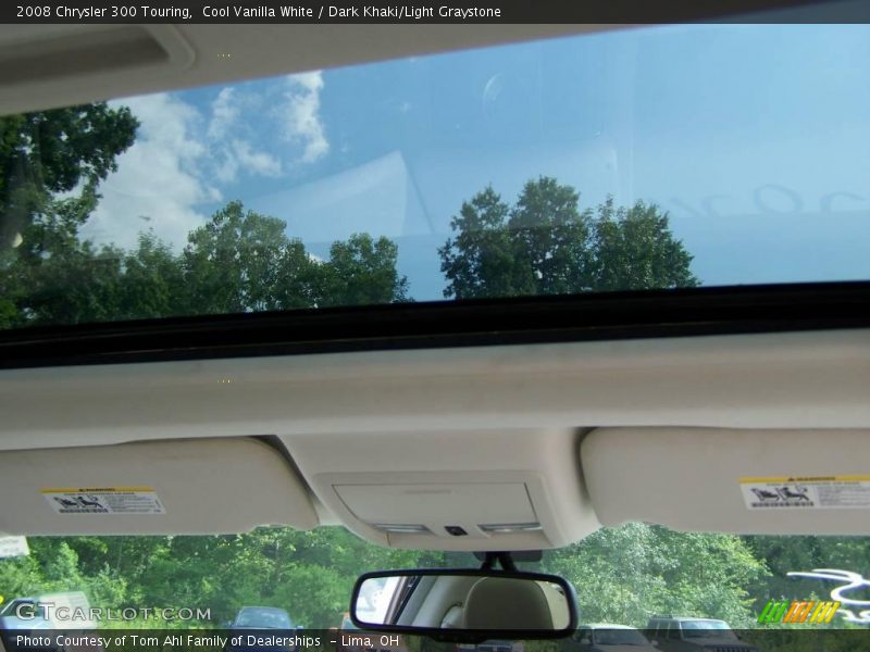 Cool Vanilla White / Dark Khaki/Light Graystone 2008 Chrysler 300 Touring