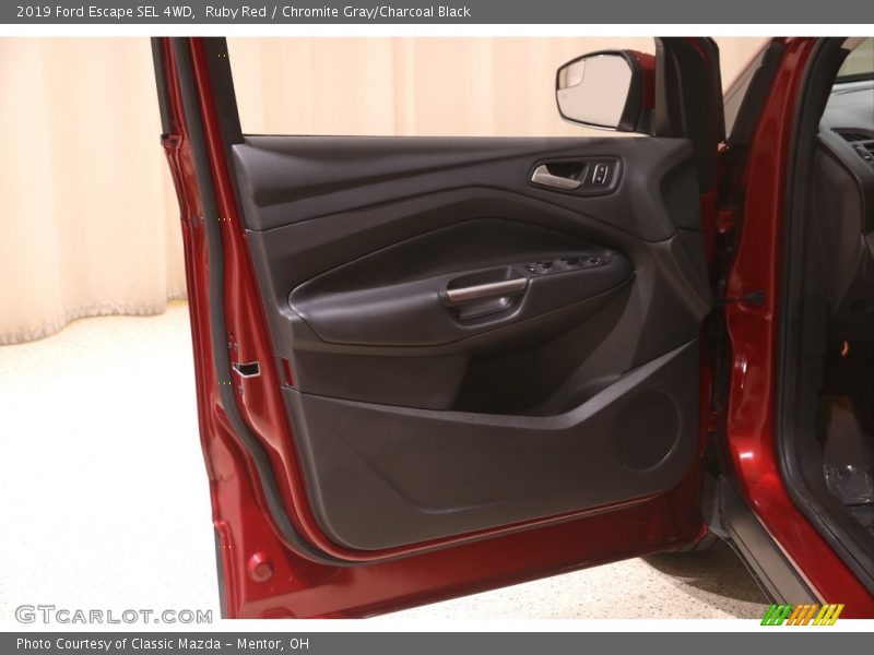 Ruby Red / Chromite Gray/Charcoal Black 2019 Ford Escape SEL 4WD