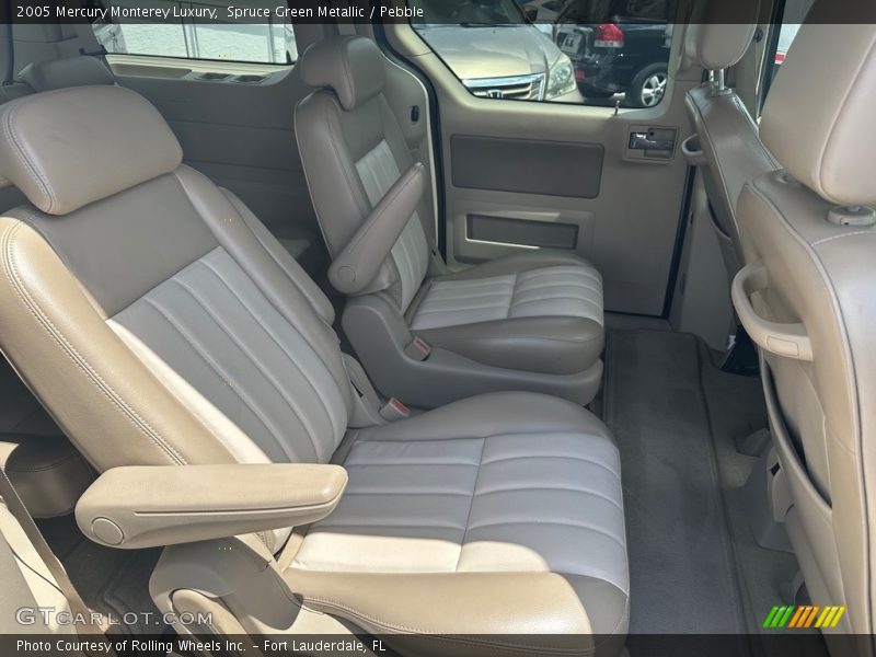 Rear Seat of 2005 Monterey Luxury