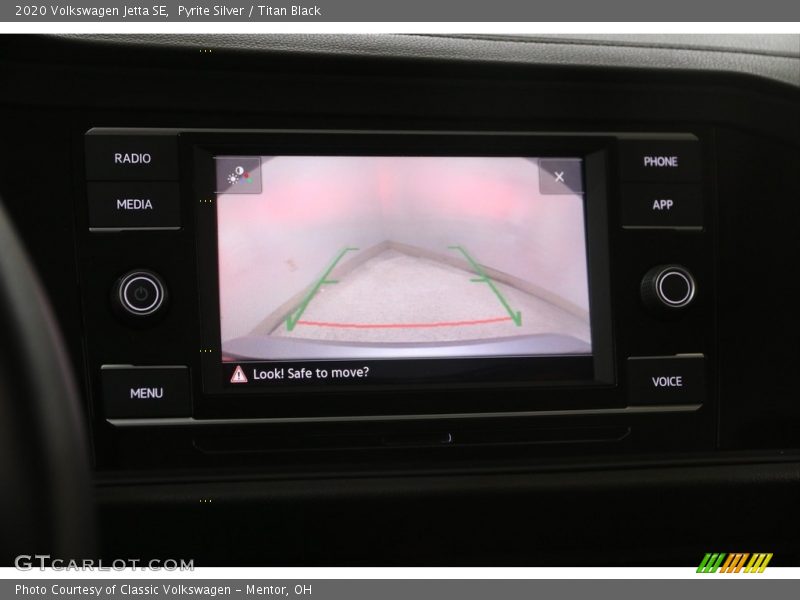 Pyrite Silver / Titan Black 2020 Volkswagen Jetta SE