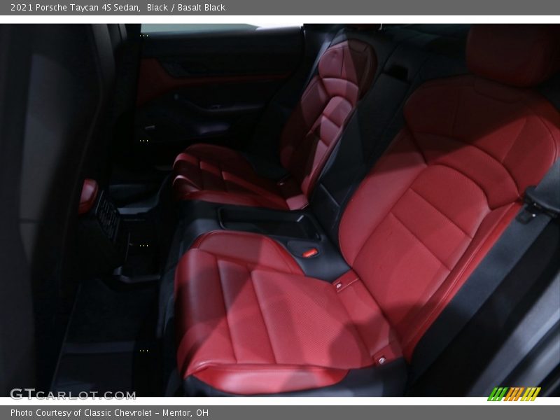 Black / Basalt Black 2021 Porsche Taycan 4S Sedan