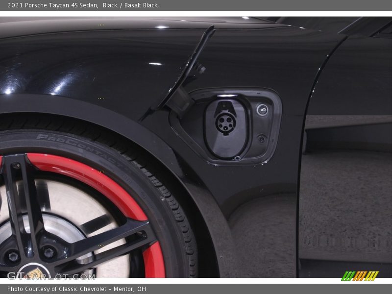 Black / Basalt Black 2021 Porsche Taycan 4S Sedan