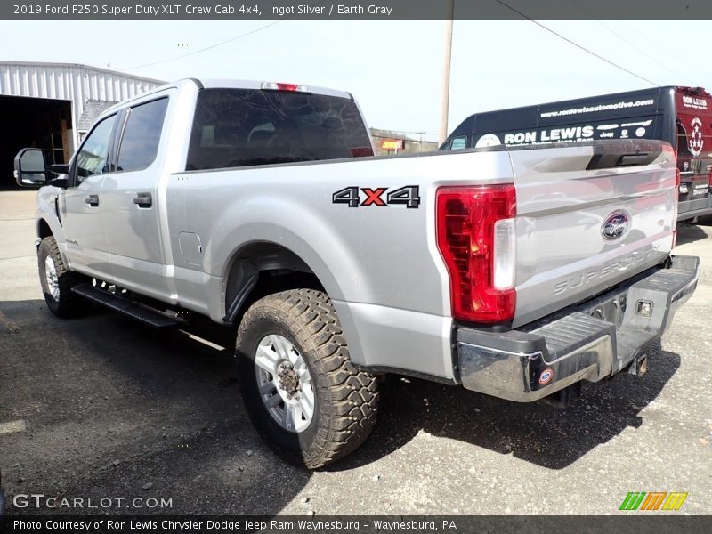 Ingot Silver / Earth Gray 2019 Ford F250 Super Duty XLT Crew Cab 4x4