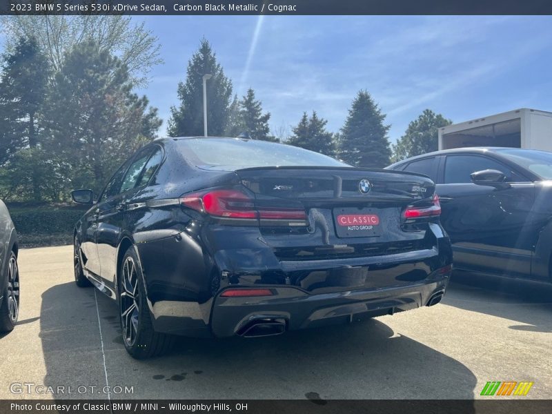 Carbon Black Metallic / Cognac 2023 BMW 5 Series 530i xDrive Sedan