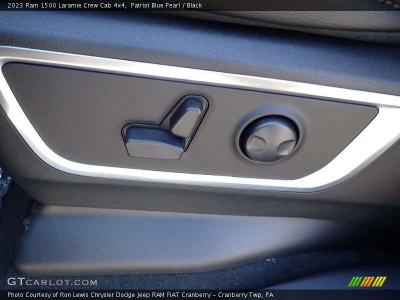 Patriot Blue Pearl / Black 2023 Ram 1500 Laramie Crew Cab 4x4