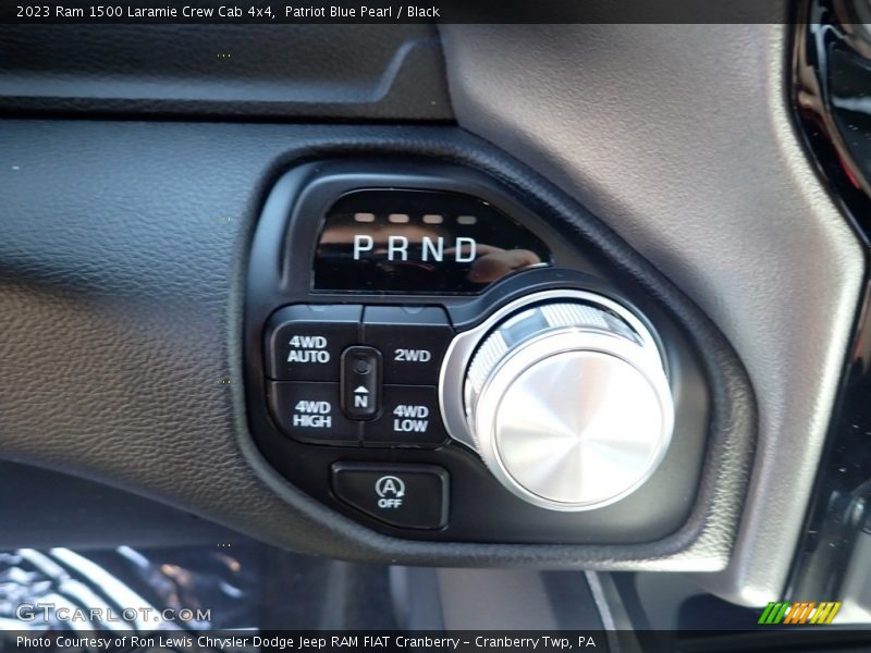 Patriot Blue Pearl / Black 2023 Ram 1500 Laramie Crew Cab 4x4