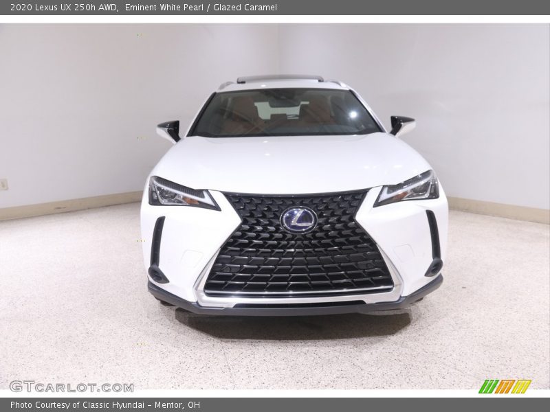 Eminent White Pearl / Glazed Caramel 2020 Lexus UX 250h AWD