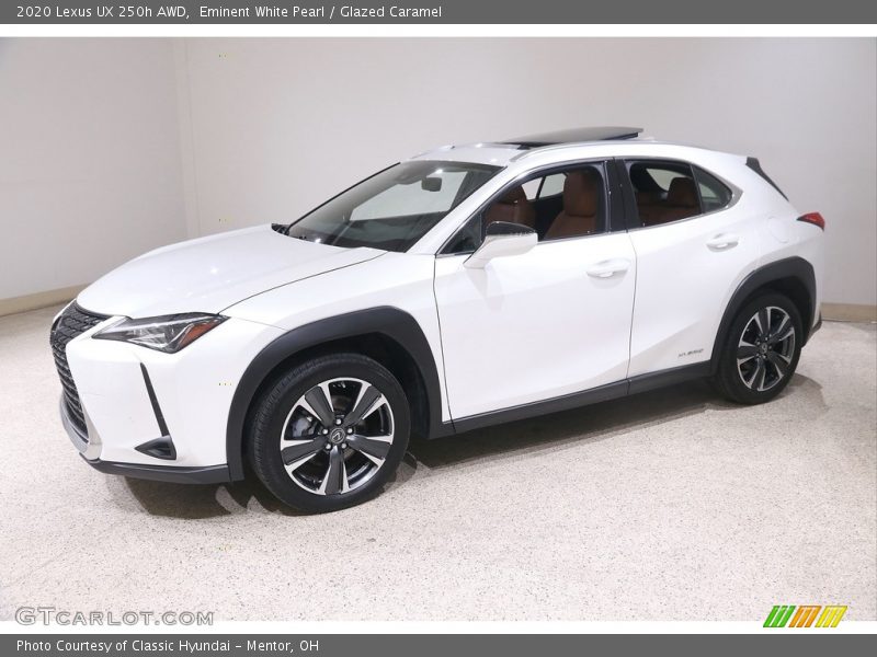 Eminent White Pearl / Glazed Caramel 2020 Lexus UX 250h AWD