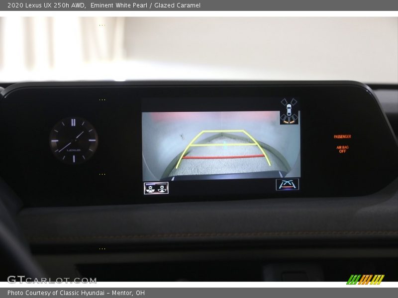Eminent White Pearl / Glazed Caramel 2020 Lexus UX 250h AWD